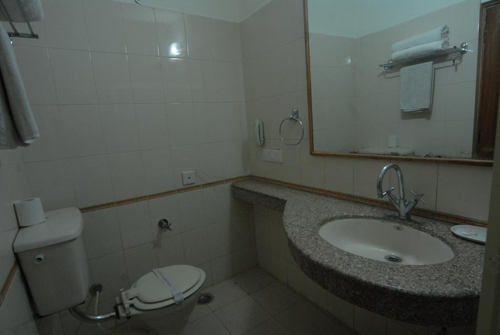Chandīgarh The Komfort Inn חדר תמונה